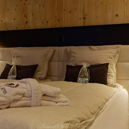 Les Epis Марш-ан-Фаменн